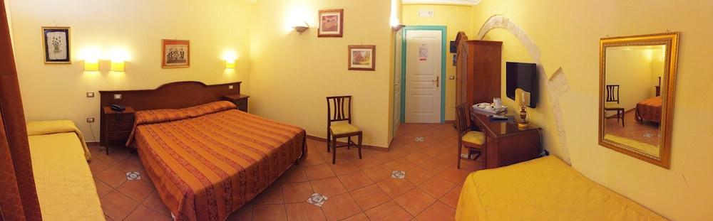 Hotel Mediterraneo Συρακούσες Εξωτερικό φωτογραφία