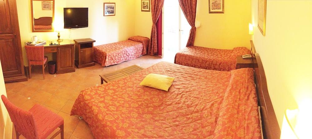 Hotel Mediterraneo Συρακούσες Εξωτερικό φωτογραφία
