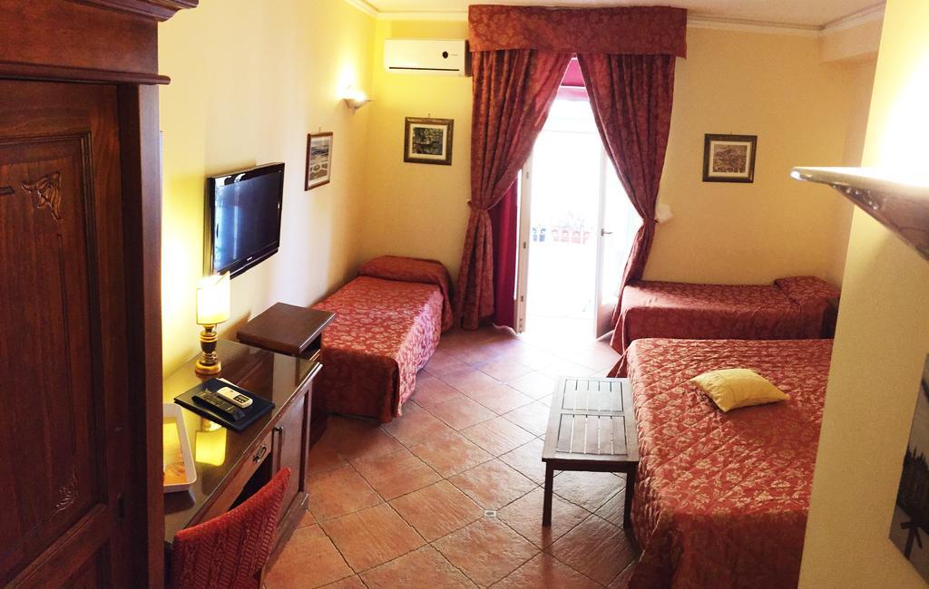 Hotel Mediterraneo Συρακούσες Εξωτερικό φωτογραφία
