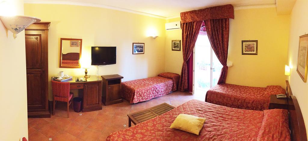 Hotel Mediterraneo Συρακούσες Εξωτερικό φωτογραφία